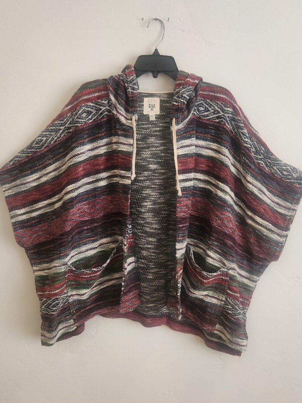 Billabong short sleeve poncho, size M